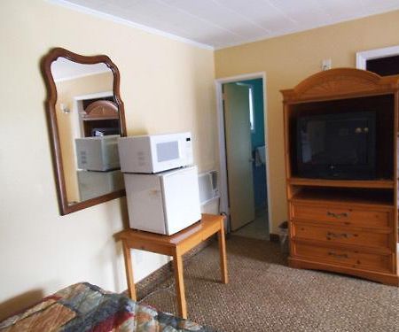 Relax Inn Франклин Номер фото